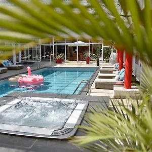 4* Hotell Plaza
